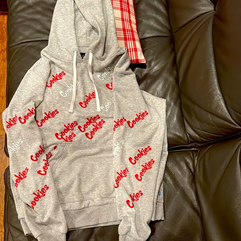 Cookies XLG men’s sweatshirt 
New never worn